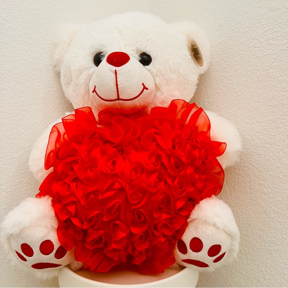 Cute Teddy bear with heart